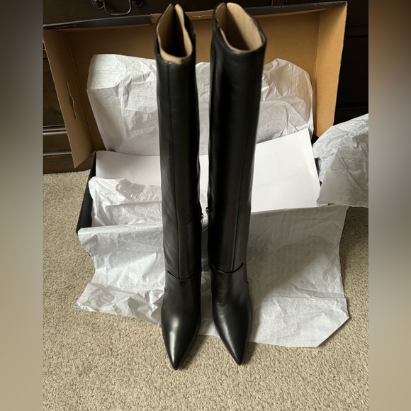 Marc Fisher Shoes - BLACK BOOTS *NEVER WORN*